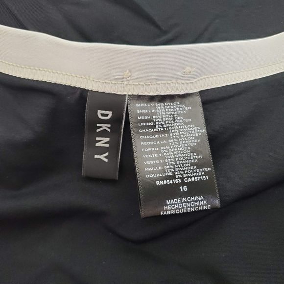 New DKNY Plus Size 16 One Piece Halter Swimsuit Black Whit Shelf Bra Compression - Picture 12 of 14